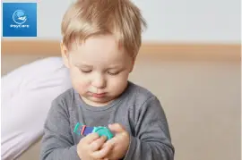 أعراض التوحد عند الرضع